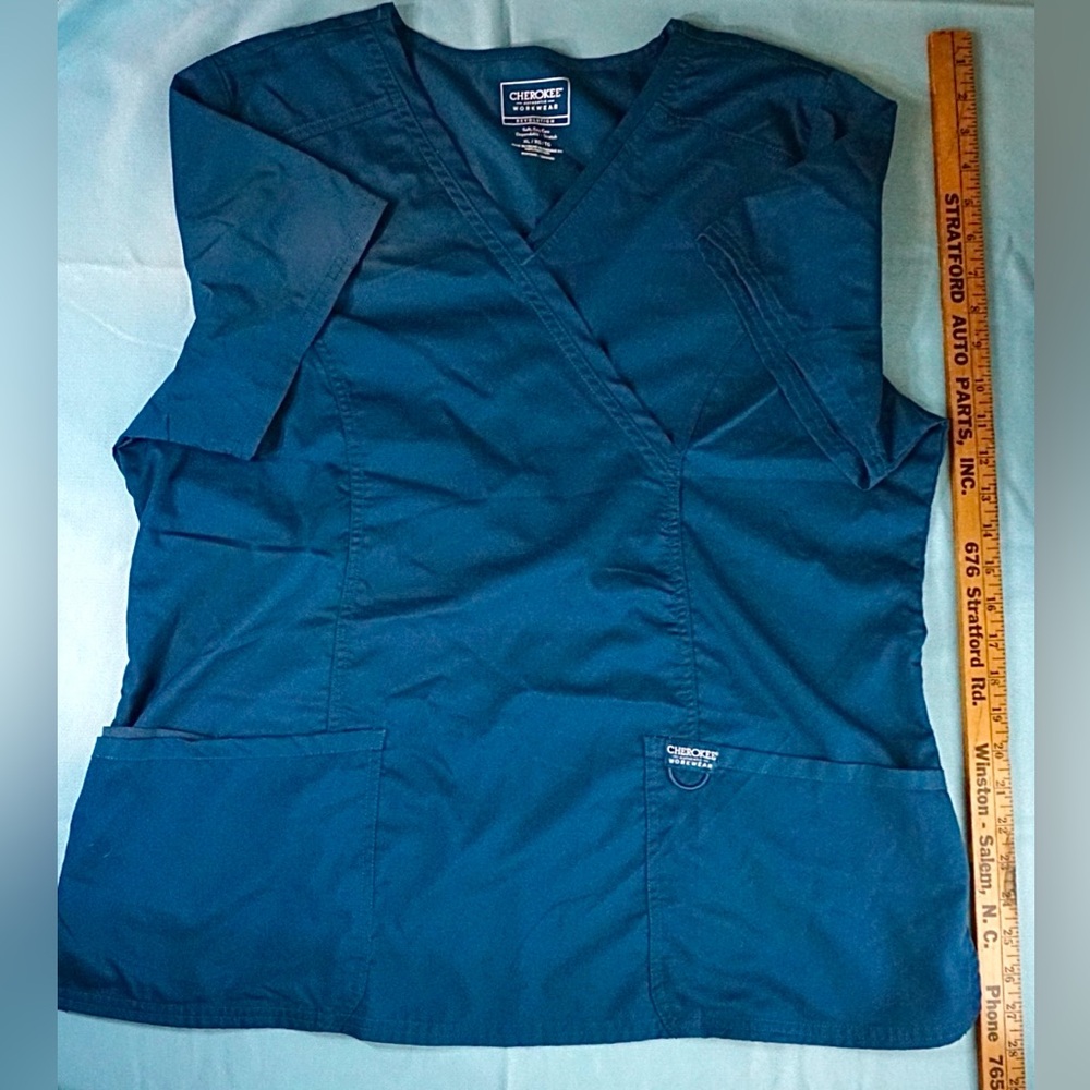 Cherokee Scrub Top